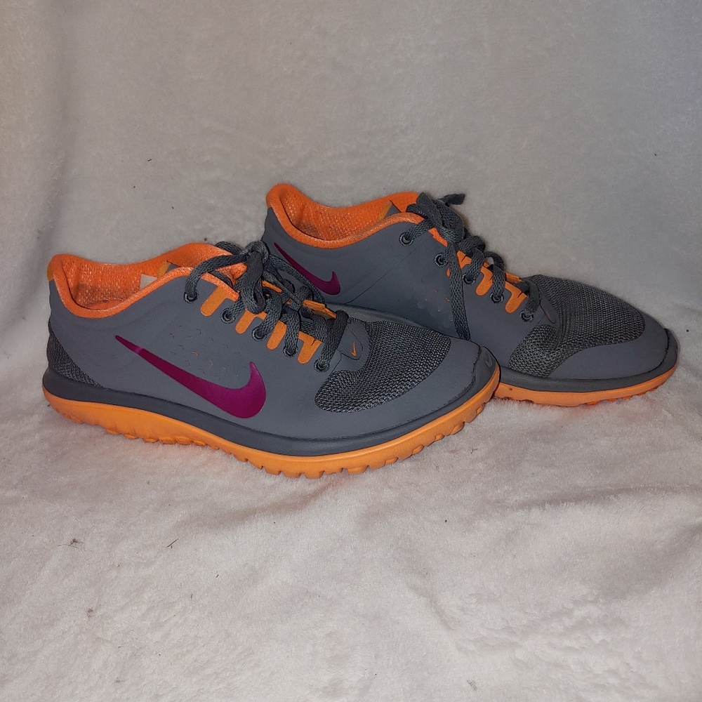 Nike Women's FS Lite Run Size 7 Running Shoes